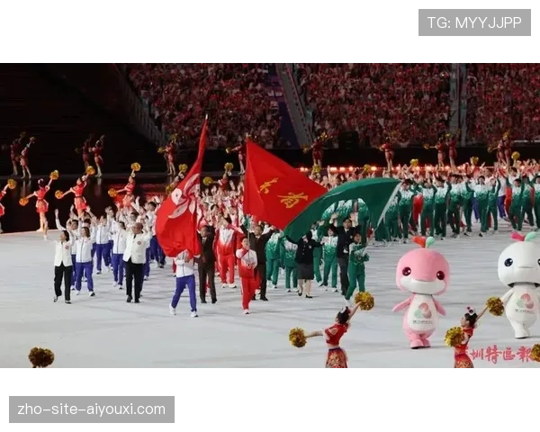 粤港澳三地代表团共同入场 掌声热烈显团结